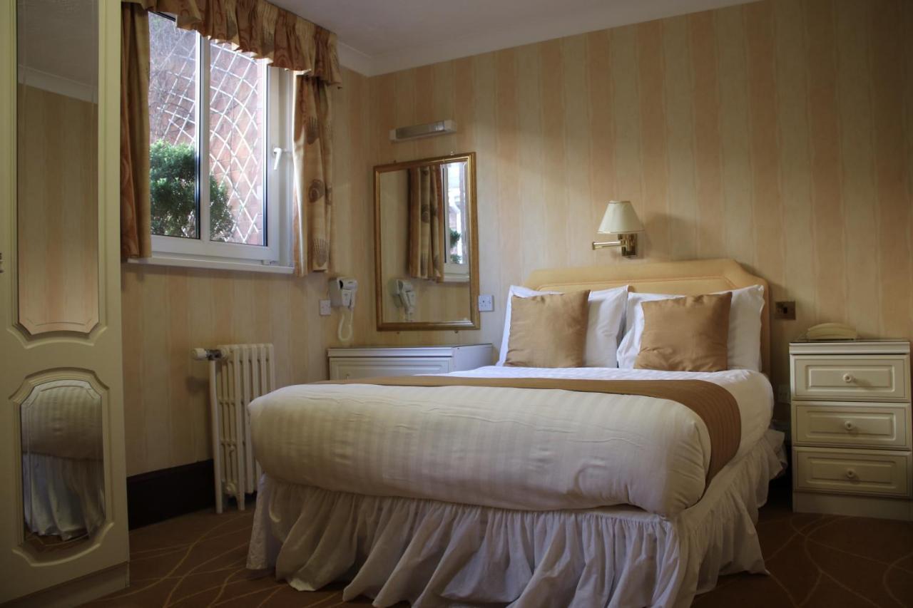Double Room,1310357071:JPEG